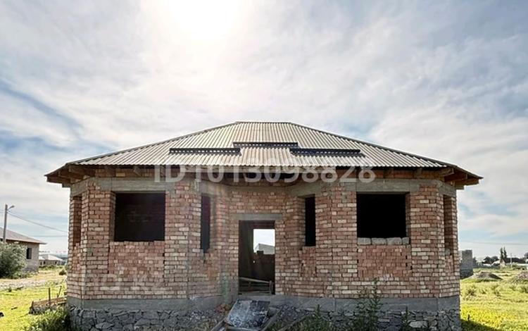 Отдельный дом · 4 комнаты · 121 м² · 10 сот., Байзақ Қостөбе бурыл 140 участок за 10 млн ₸ в Таразе — фото 2