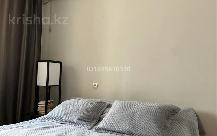 1-комнатная квартира · 40 м² · 3/5 этаж, Богенбай батыра за 250 000 ₸ в Алматы, Медеуский р-н — фото 2