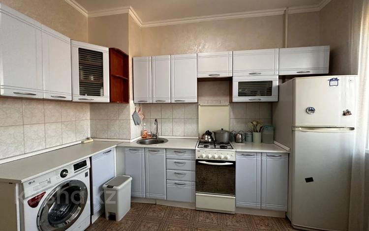 1-бөлмелі пәтер · 40 м² · 8/9 қабат, мкр Аксай-2, бағасы: 27 млн ₸ в Алматы, Ауэзовский р-н — фото 10