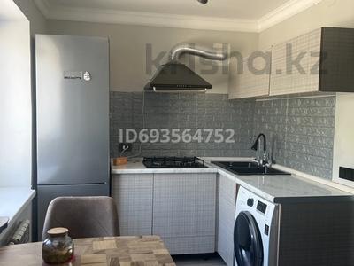 1-комнатная квартира · 33 м² · 2/3 этаж, мкр Центральный, Абая 3 за 220 000 ₸ в Атырау
