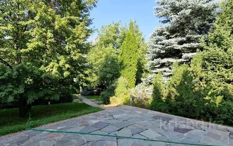 Жеке үй · 10 бөлме · 780 м² · 68 жүзд., Курмет 300/, бағасы: 2.6 млрд ₸ в Алматы, Медеуский р-н — фото 2