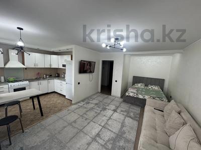 1-комнатная квартира · 37 м² · 5/9 этаж, мкр Новый Город 49 — Назарбаева за 10 000 ₸ в Караганде, Казыбек би р-н