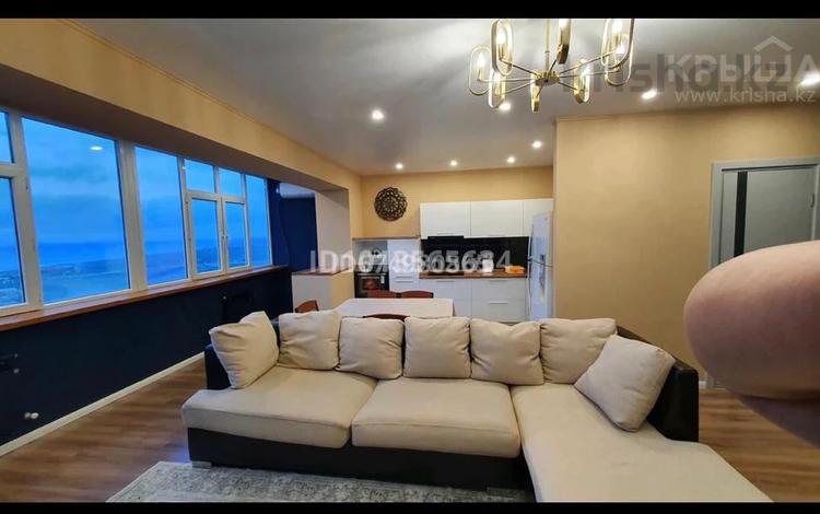 2-комнатная квартира · 76 м² · 15/16 этаж, 17-й мкр 3 за 350 000 ₸ в Актау — фото 2