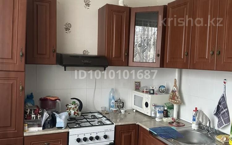 1-комнатная квартира · 35 м² · 5/9 этаж, 4 микрорайон 33 — Магазин Аян за 17 млн ₸ в Аксае — фото 2