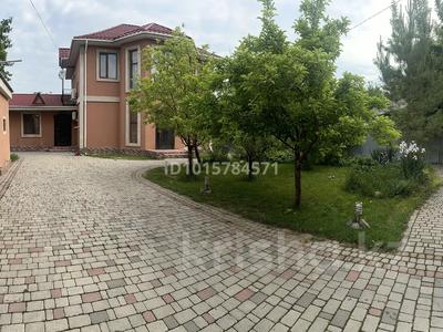 Отдельный дом · 4 комнаты · 185 м² · 6 сот., Дулати 1 переулок 73 — Комратова Дулати за 60 млн ₸ в Таразе
