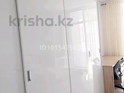 2-комнатная квартира · 60 м² · 3/7 этаж, Сарытогай 13 за 33 млн ₸ в Астане, Есильский р-н