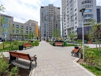 3-бөлмелі пәтер · 100.5 м² · 11/17 қабат, Момышулы 2Гблок1, бағасы: 55 млн ₸ в Астане, Алматы р-н