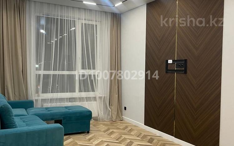 2-комнатная квартира · 72 м² · 10/14 этаж, Калдаякова 44 — Улы Дала за 300 000 ₸ в Астане, Сарайшык р-н — фото 2