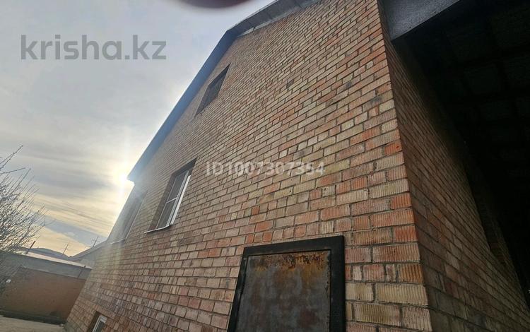 Отдельный дом · 4 комнаты · 200 м² · 8 сот., Дробышева 80/1 — Кокорина, Журбы за 38 млн ₸ в Усть-Каменогорске, Ульбинский — фото 2