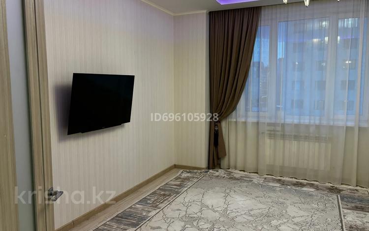 2-комнатная квартира · 75 м² · 5 этаж, Мангилик ел 37/1 — Триумфальная Арка за 400 000 ₸ в Астане, Есильский р-н — фото 3