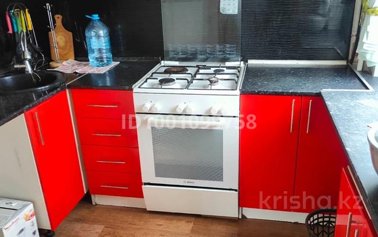 4-комнатная квартира · 70 м² · 3 этаж, мкр Юго-Восток, 30й микрорайон 7 — Рыскулова за 200 000 ₸ в Караганде, Казыбек би р-н — фото 2