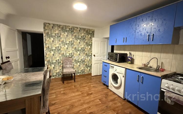 Отдельный дом · 3 комнаты · 60 м² · 6 сот., Макаренко 15 — Сулейманова за 160 000 ₸ в Таразе — фото 2