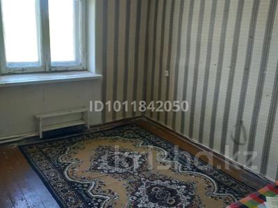 1-бөлмелі пәтер · 12 м² · 5/9 қабат, ул. Курмангазы 165, бағасы: 2.8 млн ₸ в Уральске, мкр Школьник