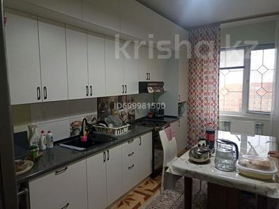 3-бөлмелі пәтер · 98.5 м², Алмагүл ш/а. 21, бағасы: 38 млн ₸ в Атырау, мкр. Алмагуль