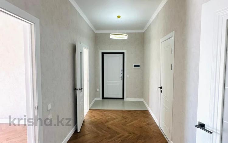 2-комнатная квартира · 101 м² · 3/9 этаж, мкр. Алтын орда 5е за 38.8 млн ₸ в Актобе — фото 12