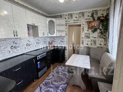 Отдельный дом · 4 комнаты · 90 м² · 20 сот., Кутузова 16 — В центре , рядом школа , больница и сад за 8 млн ₸ в Луганске