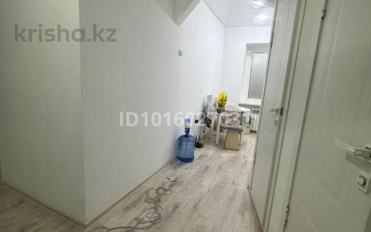 2-бөлмелі пәтер · 52 м² · 5/5 қабат, Абая, бағасы: 250 000 ₸ в Сатпаев — фото 2