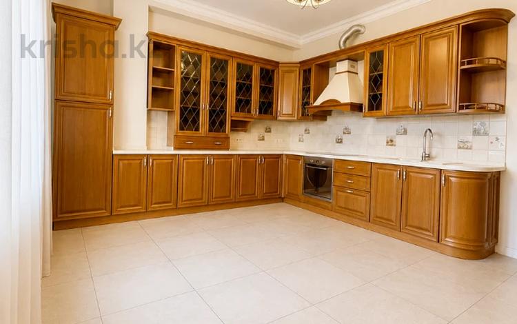 7-бөлмелі пәтер · 415.5 м² · 2/3 қабат, Ботанический Сад, бағасы: 365 млн ₸ в Алматы, Бостандыкский р-н — фото 17
