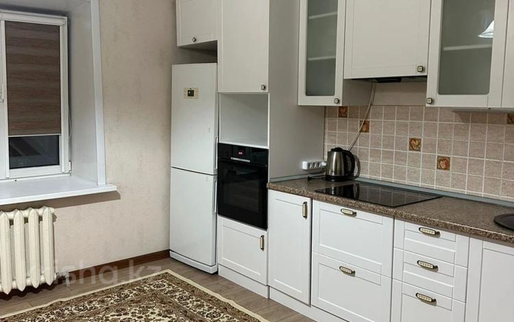 2-комнатная квартира, 70 м², 4/9 этаж помесячно, Майлина 23