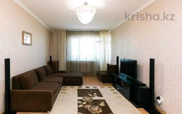 2-комнатная квартира, 61 м², 7/12 этаж помесячно, Айнаколь 60 за 170 000 〒 в Астане, р-н Байконур — фото 16