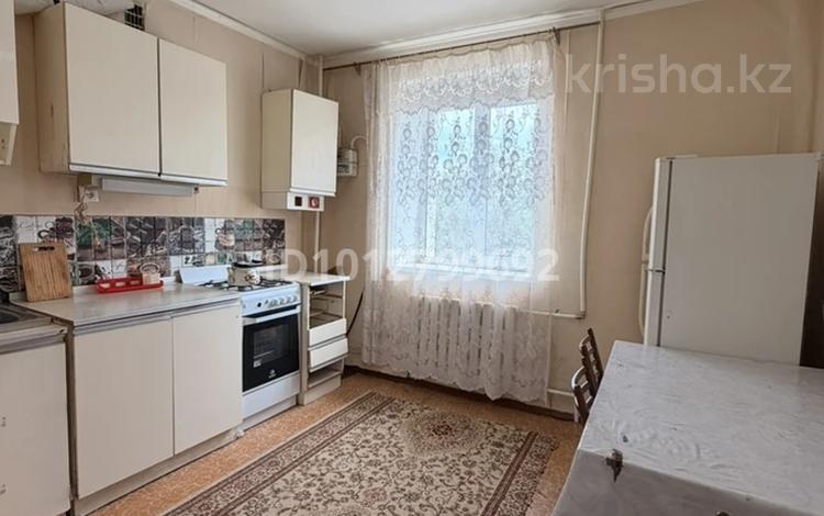 1-бөлмелі пәтер · 30 м² · 4/9 қабат, мкр 5, Есет батыр 98/4, бағасы: 7.5 млн ₸ в Актобе — фото 2