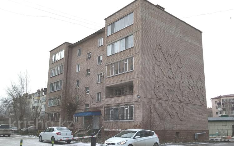 3-комнатная квартира, 74 м², 3/5 этаж помесячно, Сагдиева 35 за 200 000 〒 в Кокшетау — фото 2