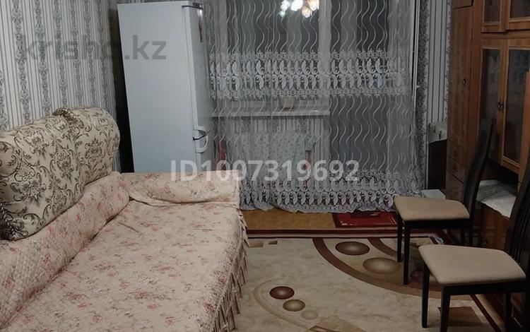 2-бөлмелі пәтер · 45.2 м² · 2/4 қабат, 1 мкр 12 — Напротив базара, бағасы: 20 млн 〒 в Конаеве — фото 2