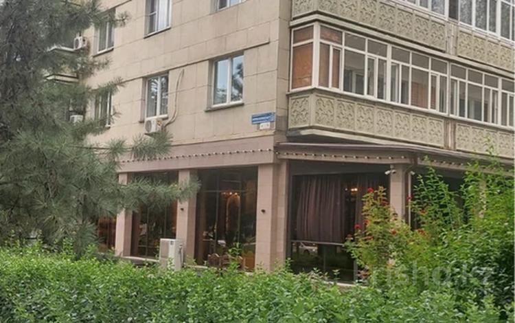 1-бөлмелі пәтер · 41.7 м² · 5/5 қабат, проспект Нурсултана Назарбаева 42 — Макатаева, бағасы: 27.5 млн ₸ в Алматы, Медеуский р-н — фото 2