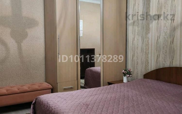 3-бөлмелі пәтер · 69 м² · 1/9 қабат, мкр Жетысу-1 29, бағасы: 350 000 ₸ в Алматы, Ауэзовский р-н — фото 2