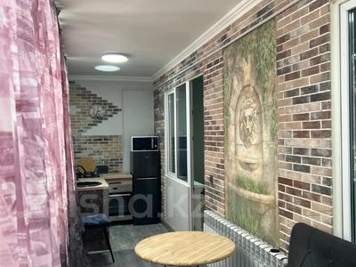 2-комнатная квартира · 59 м² · 1/9 этаж, мкр Аксай-1А, мкр. Аксай 17 за 32 млн ₸ в Алматы, Ауэзовский р-н