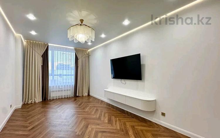 3-бөлмелі пәтер · 91 м² · 14/16 қабат, Райымбек батыр 2, бағасы: 105 млн ₸ в Астане, Сарайшык р-н — фото 2