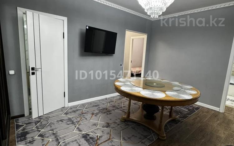 2-комнатная квартира · 60 м² · 2/5 этаж, Хан шатыр 3 — Возле магнума за 220 000 ₸ в Алматы, Алатауский р-н — фото 2