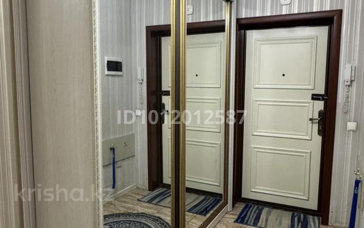 3-бөлмелі пәтер · 98 м² · 3/10 қабат, 18-й микрорайон 78А, бағасы: 51 млн ₸ в Шымкенте, Енбекшинский р-н — фото 2