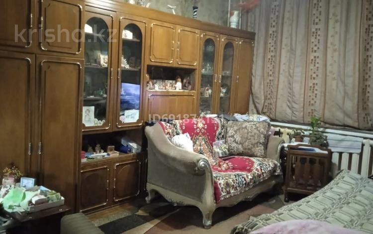 3-бөлмелі пәтер · 66 м² · 1/9 қабат, мкр Аксай-2 73, бағасы: 41 млн ₸ в Алматы, Ауэзовский р-н — фото 2