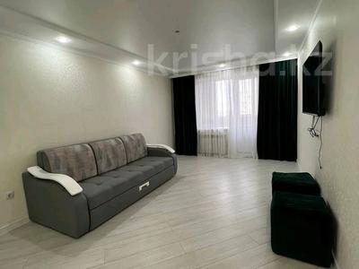 2-комнатная квартира · 70 м² · 7/9 этаж, мкр Женис 7/1 за 20 000 ₸ в Уральске