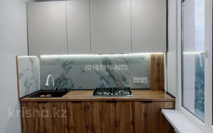 2-комнатная квартира · 47.8 м² · 4/5 этаж, Авангард 34 за 18 млн ₸ в Атырау, мкр Авангард-3 — фото 8