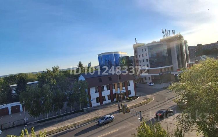 3-комнатная квартира · 60 м² · 5/9 этаж, Бурова 6 за 17 000 ₸ в Усть-Каменогорске, Ульбинский — фото 2