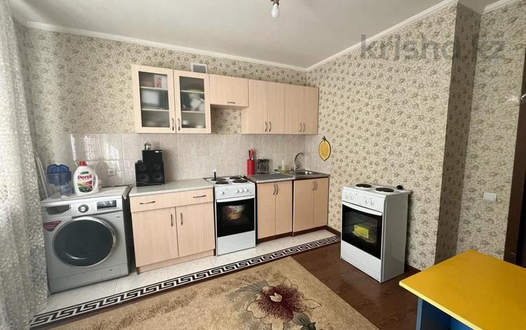 1-бөлмелі пәтер, 40 м², 1/9 қабат, Рыскулбекова 16а — СРОЧНО!!!, бағасы: 15.5 млн 〒 в Астане, Алматы р-н — фото 2