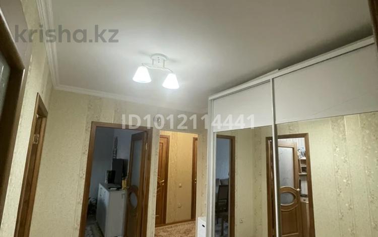 3-комнатная квартира · 65 м² · 4/10 этаж, мкр 11 79 за 26 млн ₸ в Актобе — фото 2