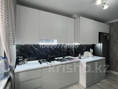 2-бөлмелі пәтер · 51 м² · 3 қабат, Мкр Карасу 21 — Бином, бағасы: 24 млн ₸ в Таразе