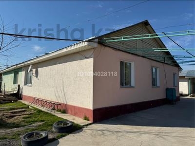 Отдельный дом · 6 комнат · 85 м² · 8 сот., Алтынсарин 39 — Ш.Қалдаяқов көшесіндегі газонның тұсы за 11 млн ₸ в Асе