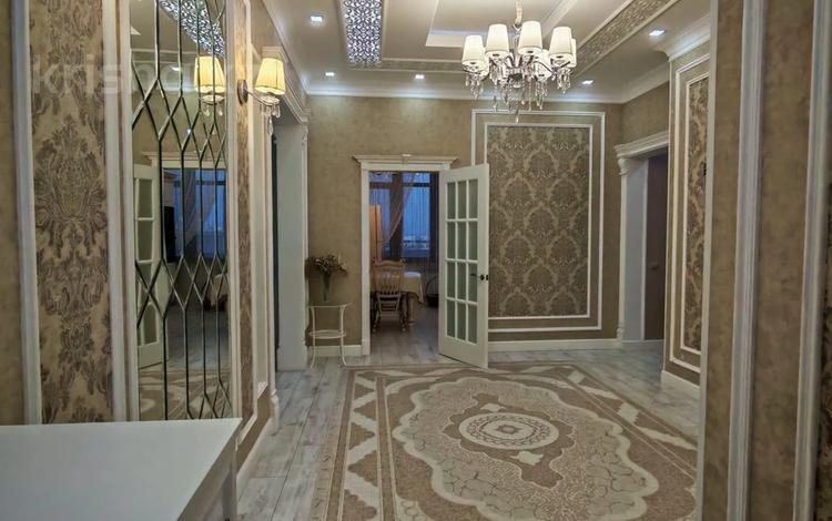 4-комнатная квартира · 140 м² · 10/14 этаж, 16-й мкр 69 за 45 млн ₸ в Актау — фото 2