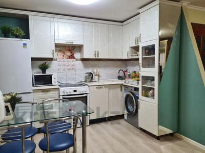 3-комнатная квартира · 63 м² · 2/6 этаж, Бажова 339/2 за 24.9 млн 〒 в Усть-Каменогорске