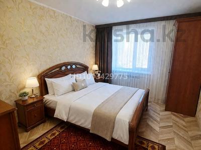 3-комнатная квартира · 70 м² · 2/5 этаж, Ескалиева 146 за 30 000 ₸ в Уральске