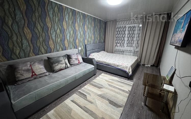 1-комнатная квартира · 33 м² · 3/5 этаж, улица Михаэлиса 4 за 12 000 ₸ в Усть-Каменогорске — фото 16
