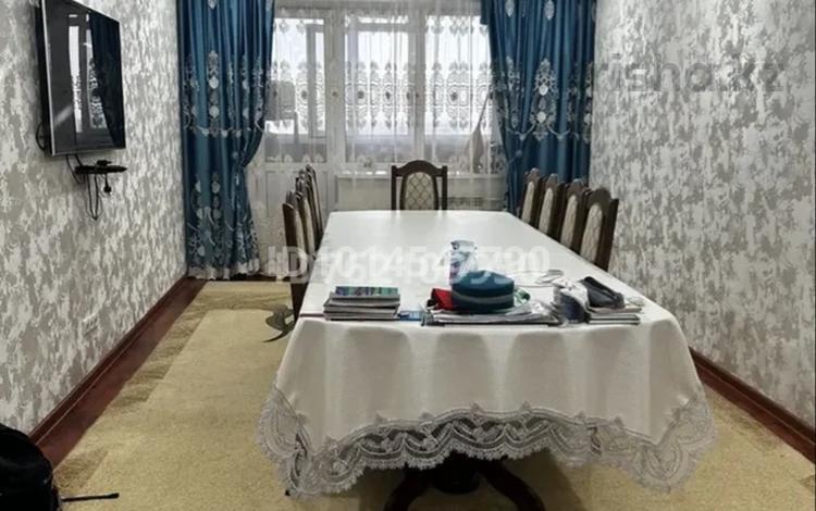 3-комнатная квартира · 80 м² · 6/10 этаж, Набережная за 23.3 млн ₸ в Актобе, мкр. Курмыш — фото 2