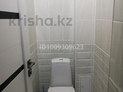 2-комнатная квартира · 62 м² · 7/10 этаж, мкр 12 60 — Торговый дом Аида за 180 000 〒 в Актобе