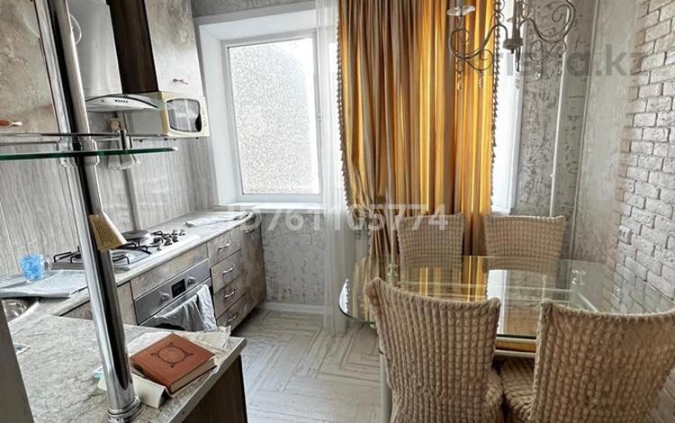 2-комнатная квартира · 55 м² · 3/9 этаж, Майкудук, 11а микрорайон 23 за 160 000 ₸ в Караганде, Алихана Бокейханова р-н — фото 2