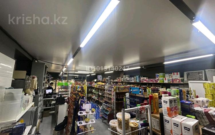 Магазины и бутики · 124 м² за 600 000 ₸ в Астане, Есильский р-н — фото 2