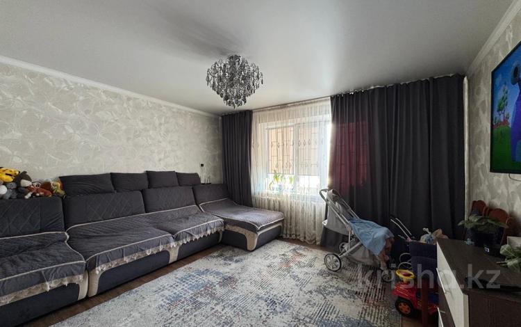 2-комнатная квартира · 52.2 м² · 1/9 этаж, Бозтаева 40 за 24 млн ₸ в Семее — фото 3